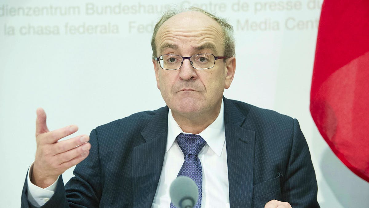 Ex-Ständeratspräsident Fritz Schiesser in U-Haft wegen Liebesbetrug