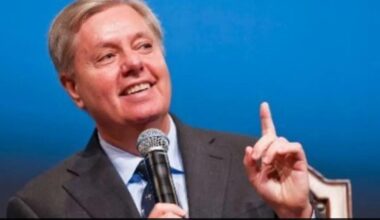 "Tell Putin We Will Destroy Russian Economy": US Senator's Advice To Trump