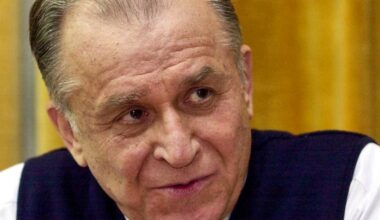 Politics: Romania's transitional president Ion Iliescu dies