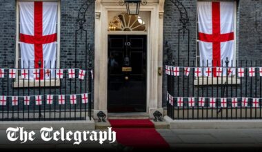 Sir Keir Starmer is a ‘patriot’ who backs flying the England flag, says Downing Street