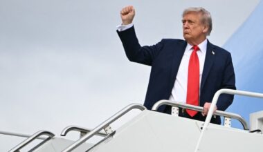 Trump says Ukraine’s Zelenskyy can end war ‘almost immediately’ | Russia-Ukraine war News