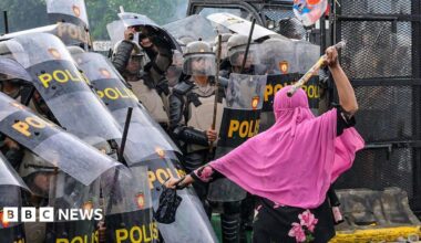 Indonesia: Jakarta protests resume after overnight clash kills motorcycle taxi driver