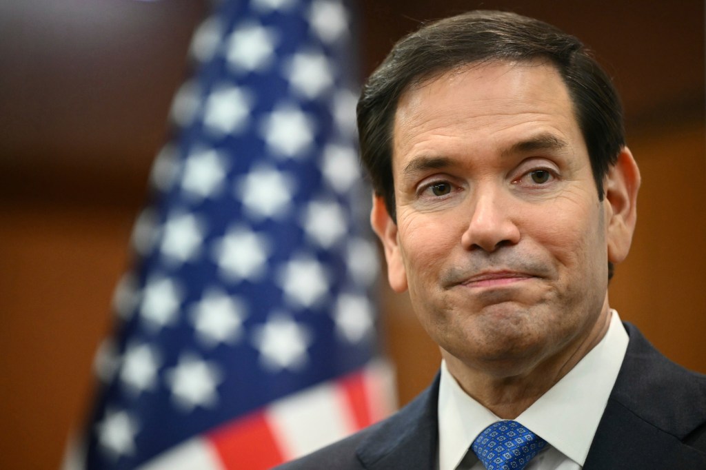 Rubio eyes visa bond to enter US