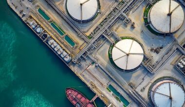 Arcadian Resources Breaking Down a Barrel: What Actually Comes Out of Crude Oil?