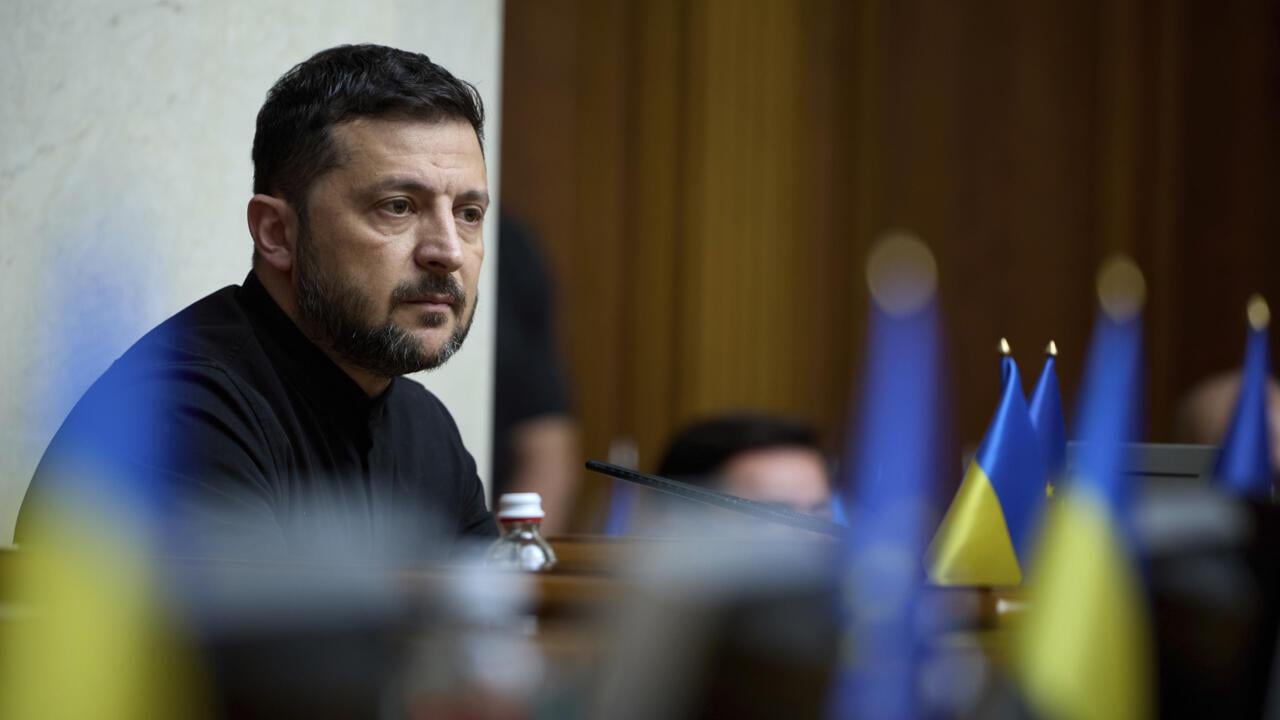 Putin says 'conditions' for talks not met as Zelensky pushes for meeting with Russia