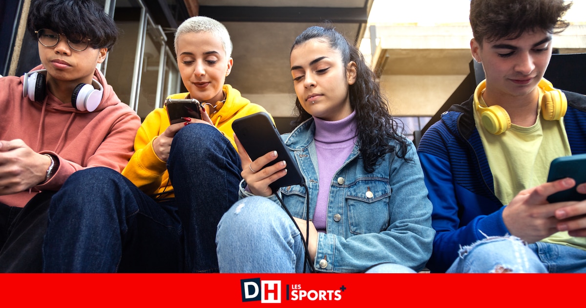 L'étonnant impact du GSM à l'école : "Je me suis rendue compte que mes élèves ne savaient plus lire l'heure sur une horloge"