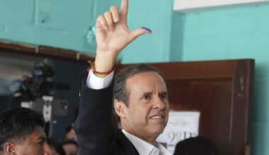 Bolivia’s presidential vote heads to a runoff between centrist and right-wing candidates