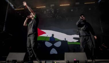 Le groupe Kneecap, dont l’un des membres est poursuivi par la justice britannique pour soutien au Hezbollah, annule sa tournée américaine