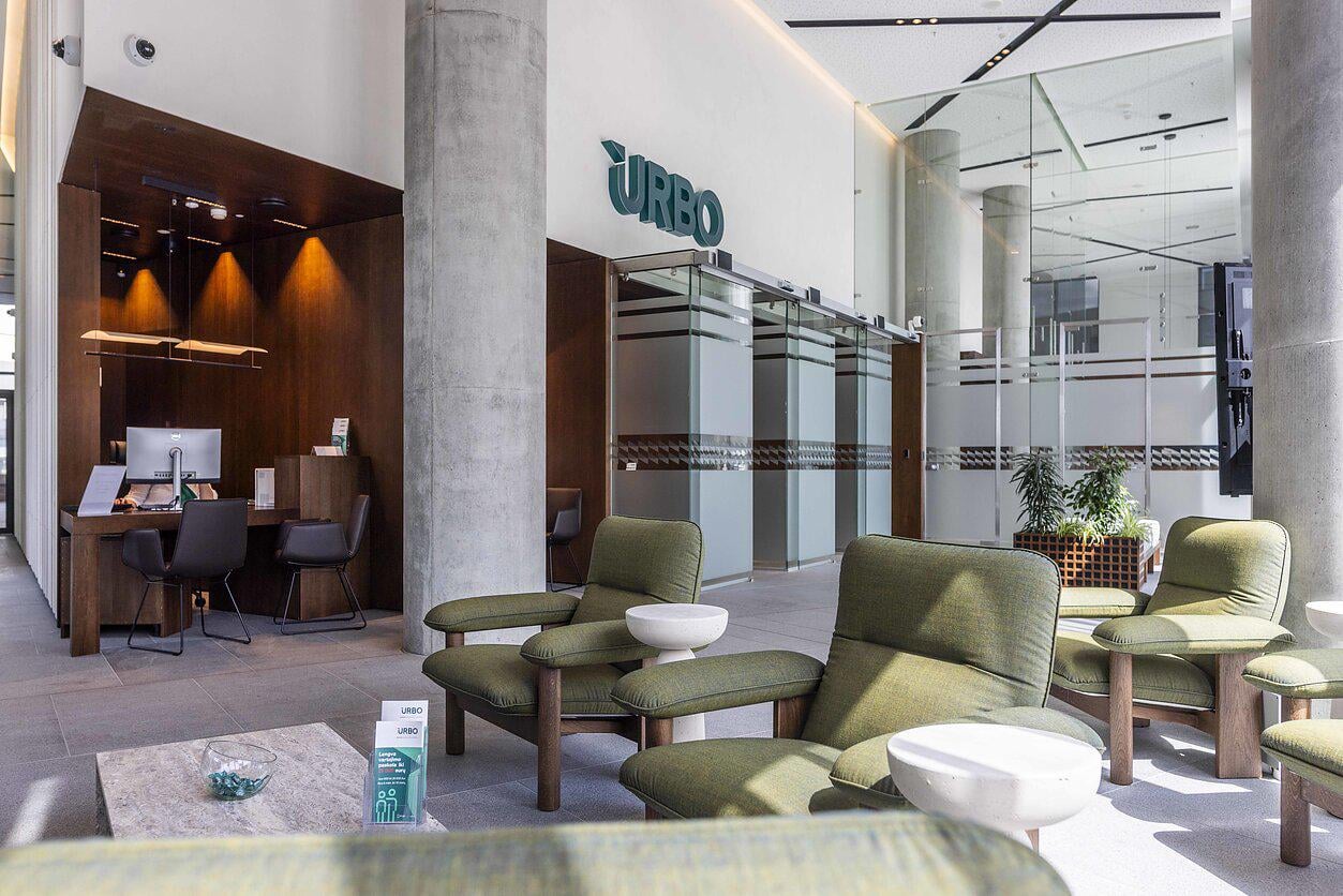 China sanctions two Lithuanian banks in retaliation for EU measures