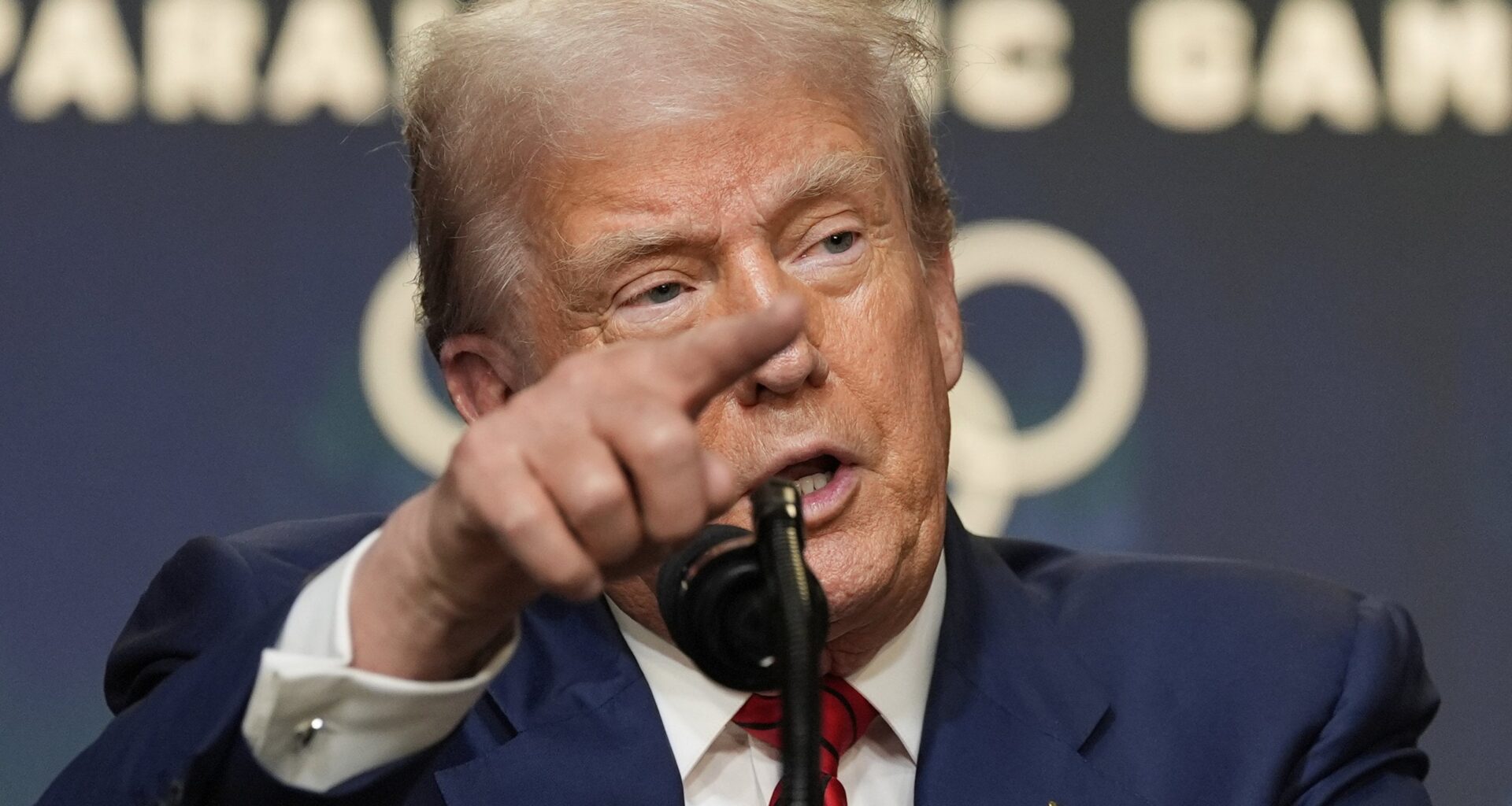 Donald Trump's Approval Rating Suddenly Slides With Conservatives