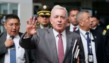 Former President Alvaro Uribe got relief as Columbia court ordered his immediate release (AP Photo)