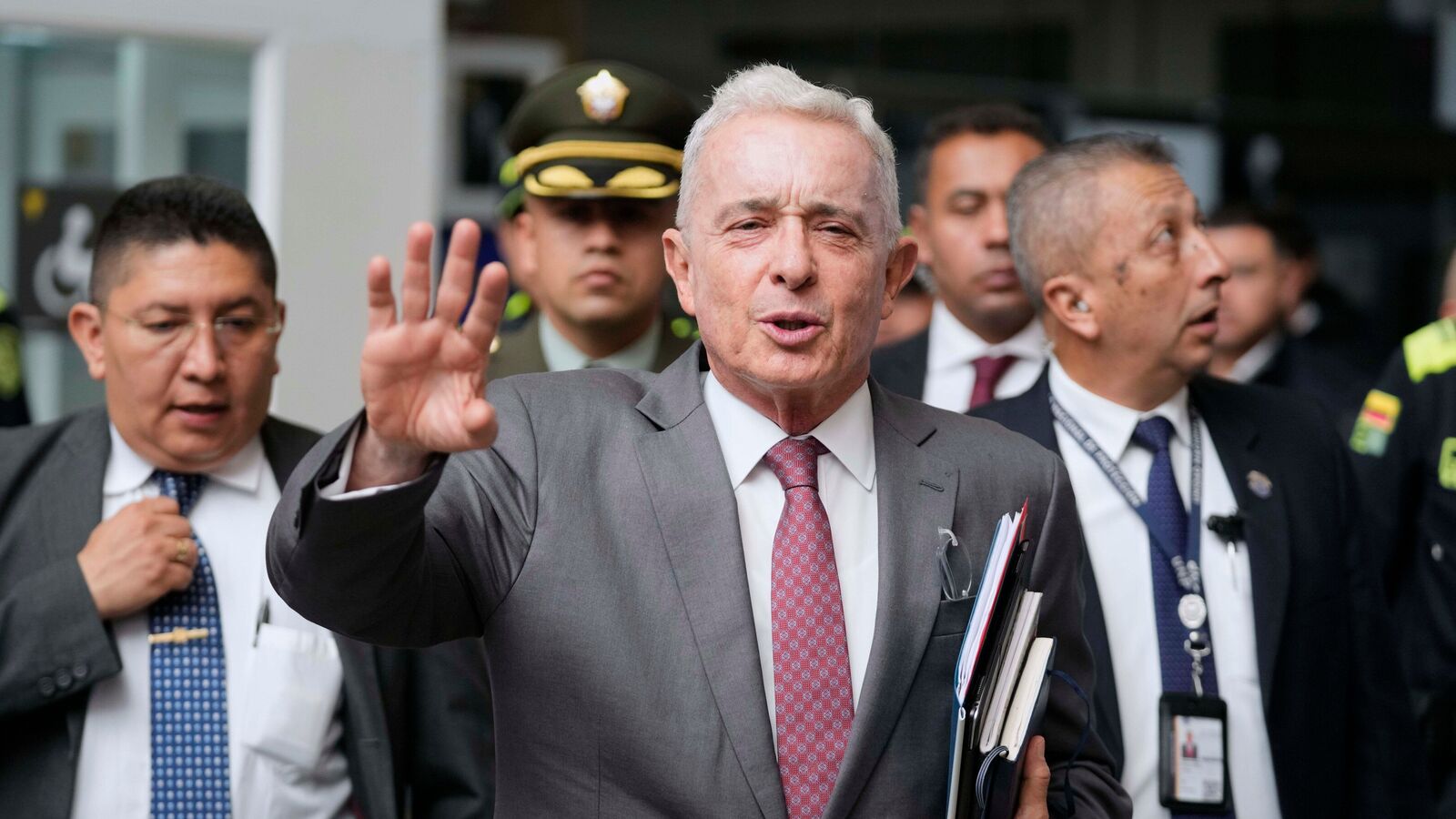 Former President Alvaro Uribe got relief as Columbia court ordered his immediate release (AP Photo)