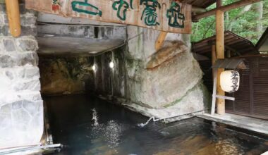 cave onsen