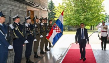 VIDEO: New UK Ambassador arrives in Croatia and impresses with his Croatian