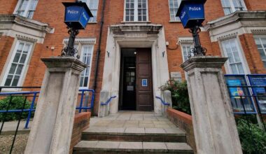 Met Police taking 'least worst option' in closing 18 front counters