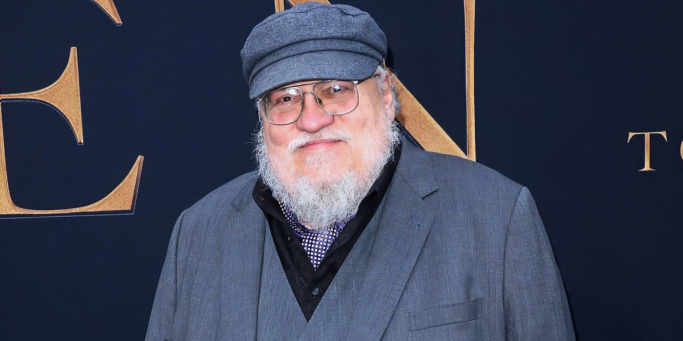 George R.R. Martin Confronted By Angry Fan at WorldCon, Told to Hand 'The Winds of Winter' to Brandon Sanderson
