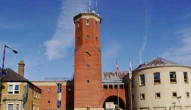 Judge temporarily bans new arrivals at Epping asylum hotel