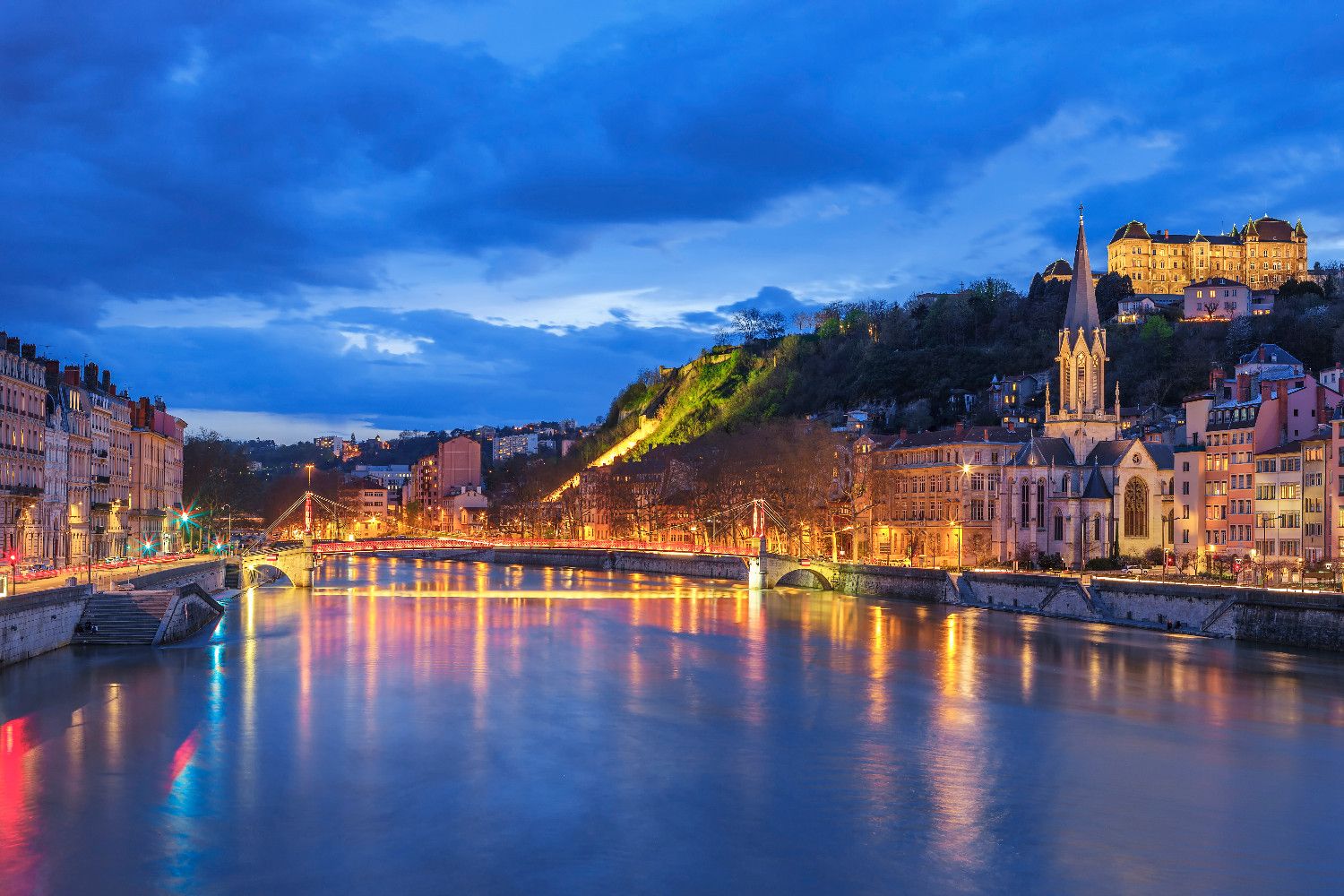 Iceland, Ireland, New Zealand, Austria, Switzerland, Portugal, Denmark, Singapore, Slovenia and Japan Ranked as the World’s Most Peaceful Travel Destinations 2025