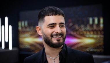 Handful of settlers protest gay singer's planned concert at music fest in Jerusalem