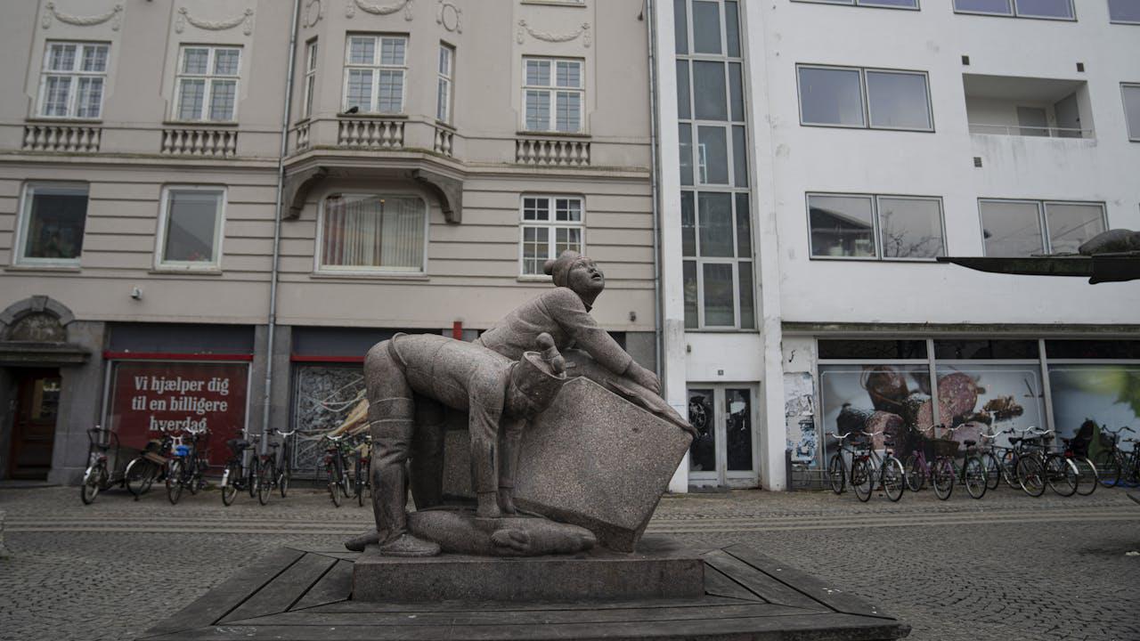 34-årig taget midt i voldtægt på åben gade