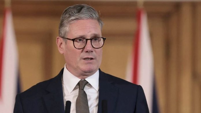 Fitch Affirms United Kingdom at 'AA-' with Stable Outlook