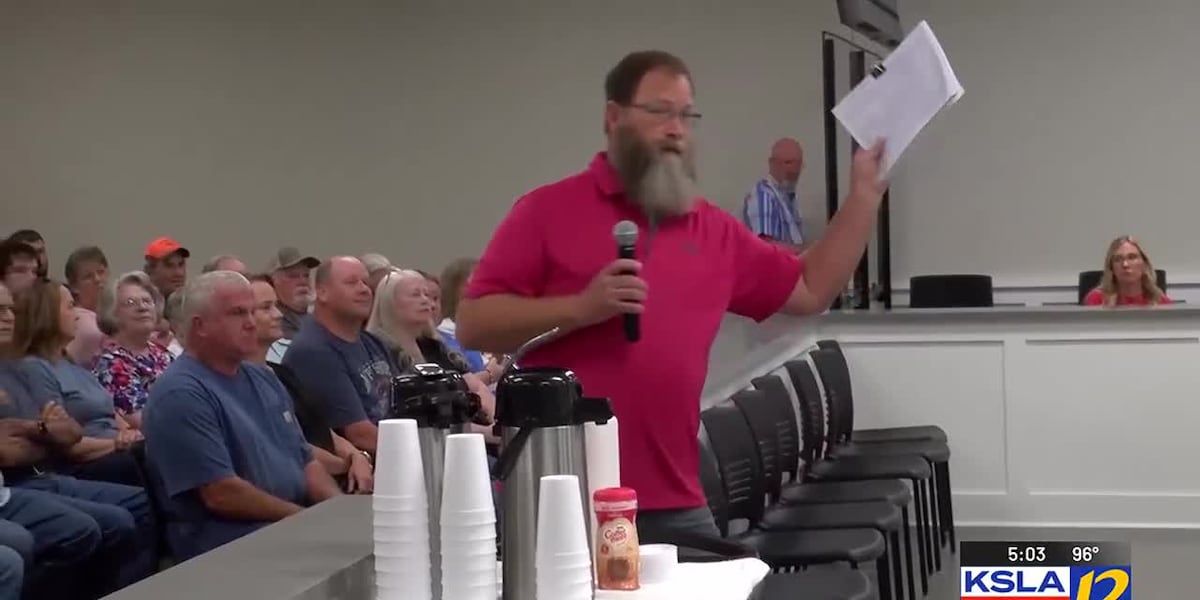 Little River County residents against solar energy farm