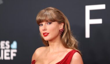 Taylor Swift Announces New Album 'The Life of a Showgirl'