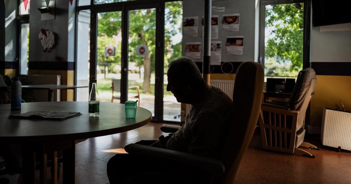 1 in 5 Europeans will retire in poverty without urgent reform, EU watchdog warns – POLITICO