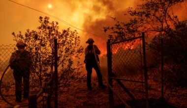 Canyon Fire Near Magic Mountain Prompts Emergency Proclamation