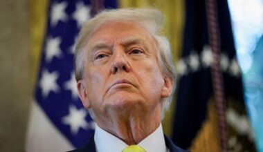 Donald Trump Threatens To Investigate Chris Christie after Criticism