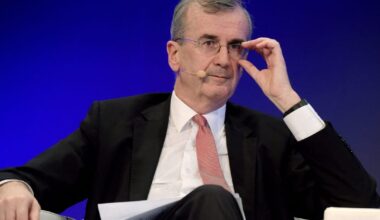 US deregulation drive is ‘dangerous,’ French central bank chief warns – POLITICO