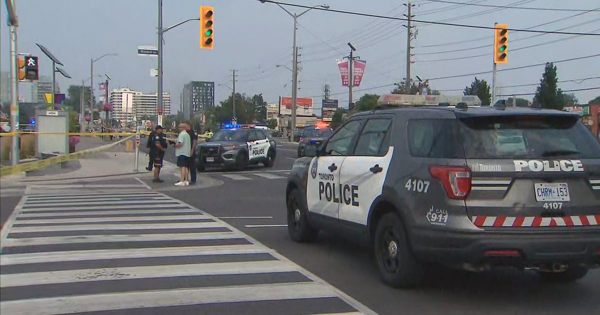 boy injured, 2 teen suspects wanted