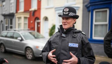 Police chief ‘furious’ at Reform MP who feels 'uncomfortable' seeing two female officers together
