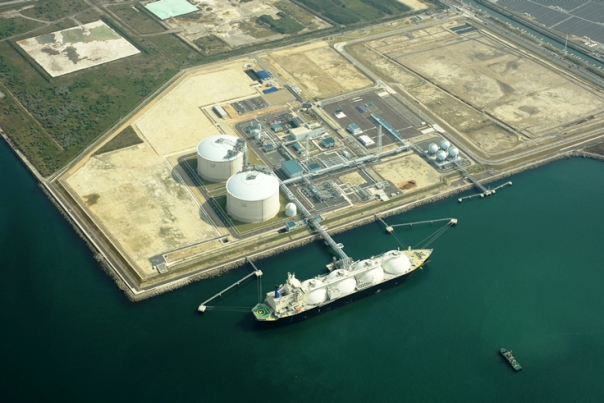 Chiyoda building third tank for compatriot's LNG terminal