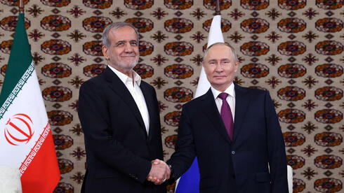Russia, Iran leaders discuss nuclear program ahead of talks with Europeans