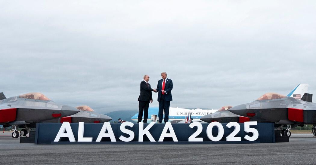 Pentagon tells European leaders peace could ‘come quickly’ if Zelensky gives up all of Donbass | President says it is now up to Ukraine to ‘make a deal’ with Russia following historic Alaska summit