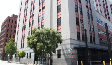 ICE arrests one asylum-seeker from immigration court