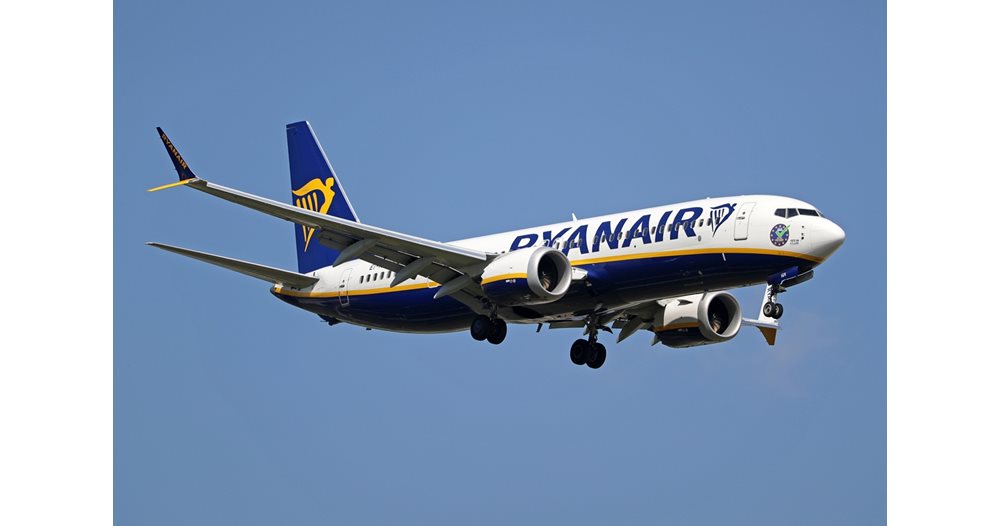 Ryanair отказа да поеме отговорност за скандала със сваленото семейство с дете