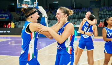 Europeo U16F, Italia-Francia 64-63 (Hassan 22). Domani alle 14.30 con la vincente di Serbia-Polonia per il Mondiale - Federazione Italiana Pallacanestro - Europeo U16F, Italia-Francia 64-63 (Hassan 22). Domani alle 14.30 con la vincente di Serbia-Polonia per il Mondiale