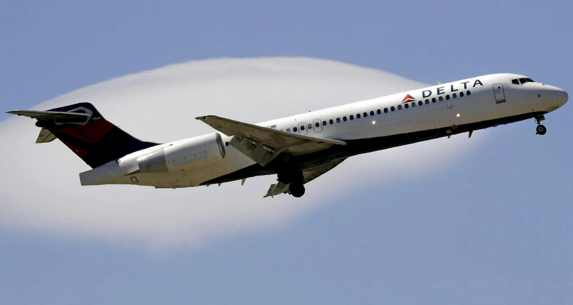 Airplanes can't avoid all turbulence, even with pre-flight planning