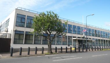 Bangor ‘sword threat’ accused made threatening gesture to taxi driver