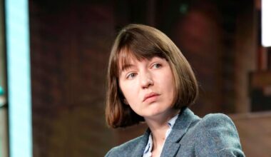 «Si cela fait de moi un “soutien du terrorisme”, qu’il en soit ainsi» : la romancière Sally Rooney annonce vouloir reverser certains de ses droits d’auteur à Palestine Action