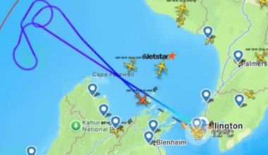Air traffic control outage disrupts flight in Oceanic airspace, multiple flights circling off New Zealand