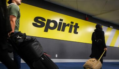Spirit Airlines declares bankruptcy for second time in less than a year