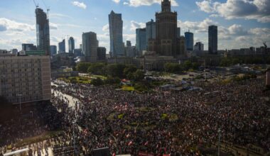 Sirens wail as Polish capital stands still to mark 81 years since Warsaw Uprising