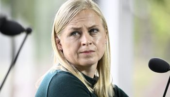 Elina Valtonen Reutersille: Suomi on huolissaan Israelin suunnitelmista