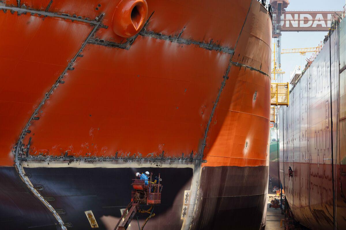 [Bloomberg] South Korea’s $150 Billion Bet on Trump’s Shipbuilding Dream