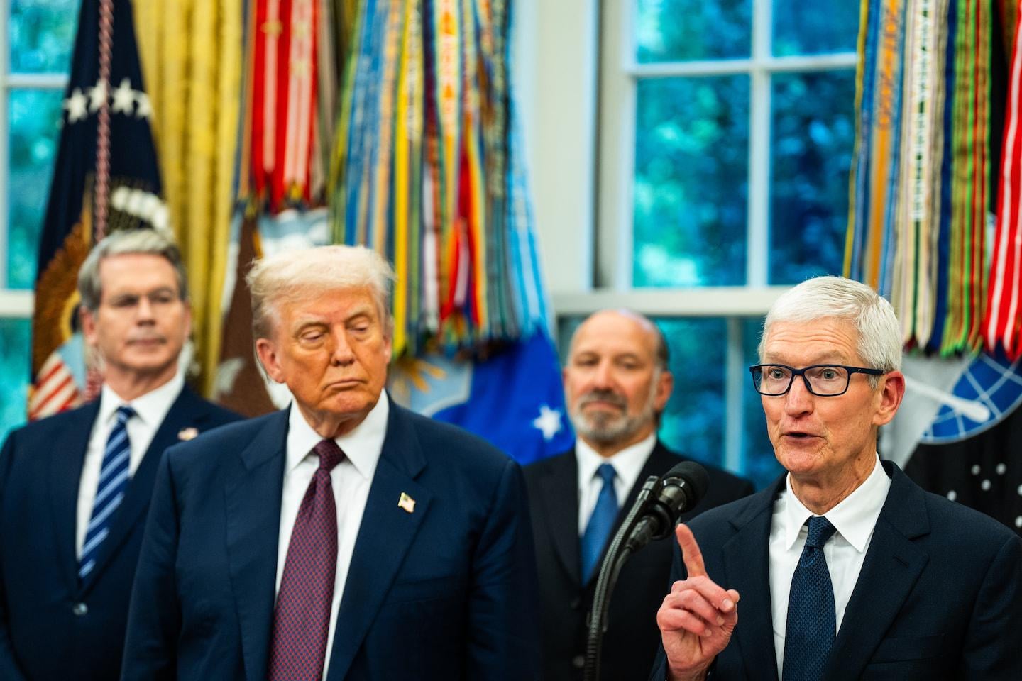 Trump’s risky role as the would-be CEO of America