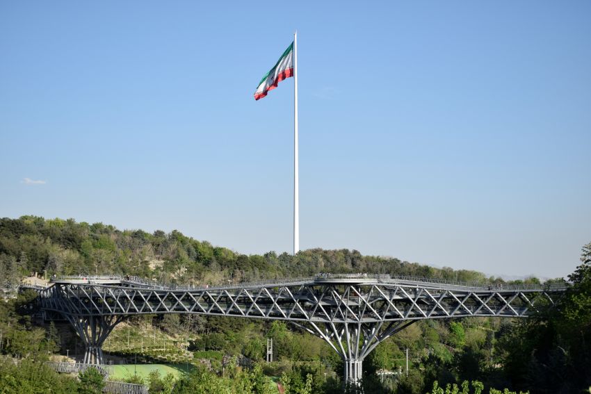 Tehran Hosts Martyrs of Power Memorial Rally: A Family-Focused Spiritual Tour