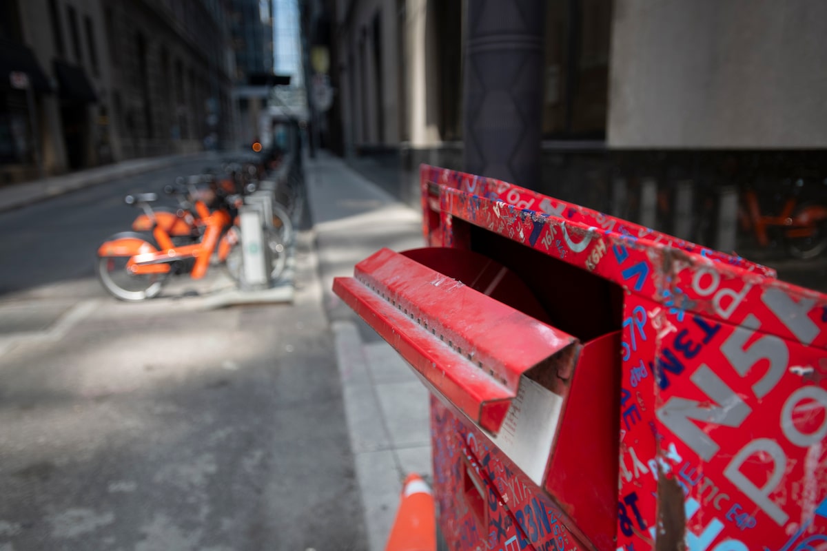 Canada Post is a case study in Canadian dysfunctionality